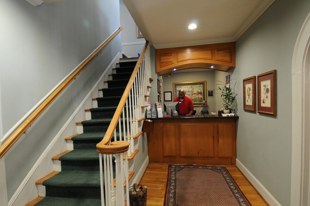 The University Inn at Emory — gallery preview 2